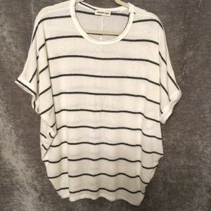 Charlotte Avery, Size Medium, Striped Sweater with cuffed short sleeves (172)